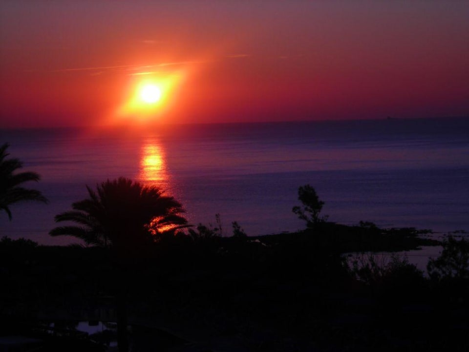 Sonnenaufgang vom Balkon aus betrachtet Rodos Princess Beach Hotel & Spa