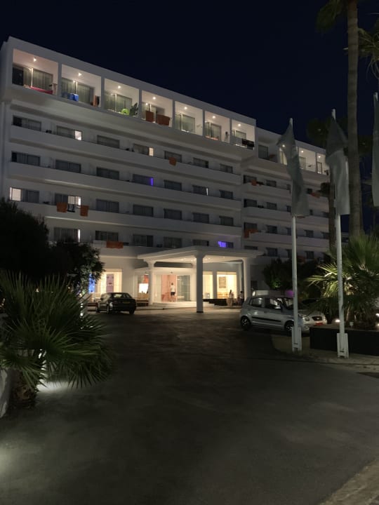 Außenansicht Atlantica Sancta Napa Hotel