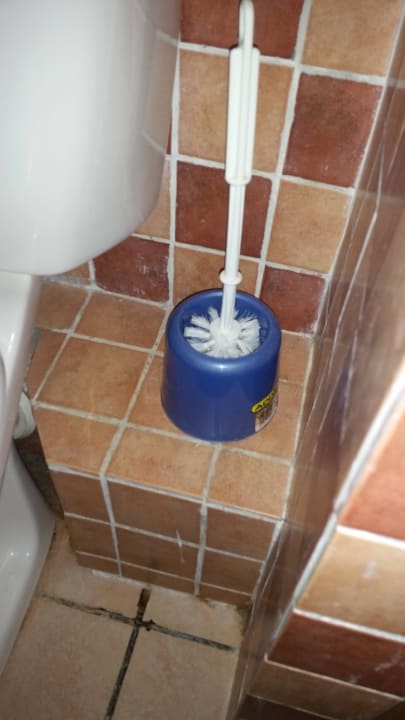 Die stinkende Klobürste wurde langnicht getauscht Hotel La Mariposa