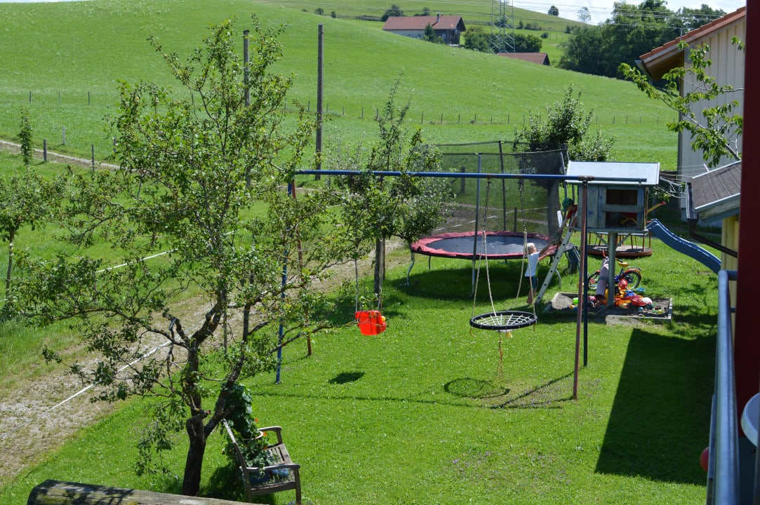 Gartenanlage Ferienhof Hölzler FeWo