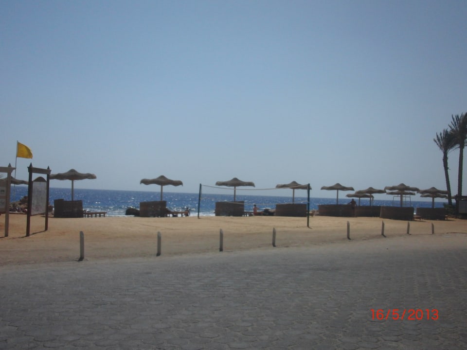 Teil des Strandes Pickalbatros Citadel Resort