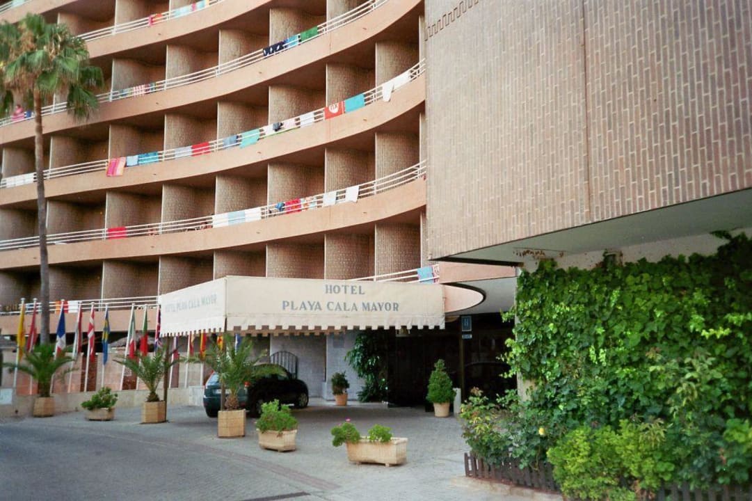 Hoteleingang Be Live Experience Costa Palma