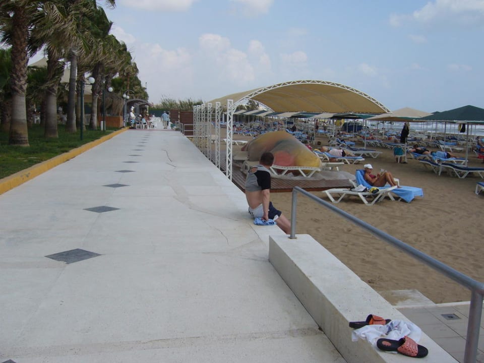 Strandpromenade Miramare Queen Hotel