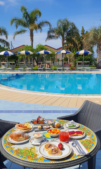 Pool Hotel Damanse