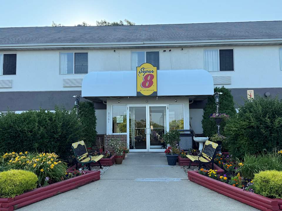 Außenansicht Super 8 by Wyndham Medina OH