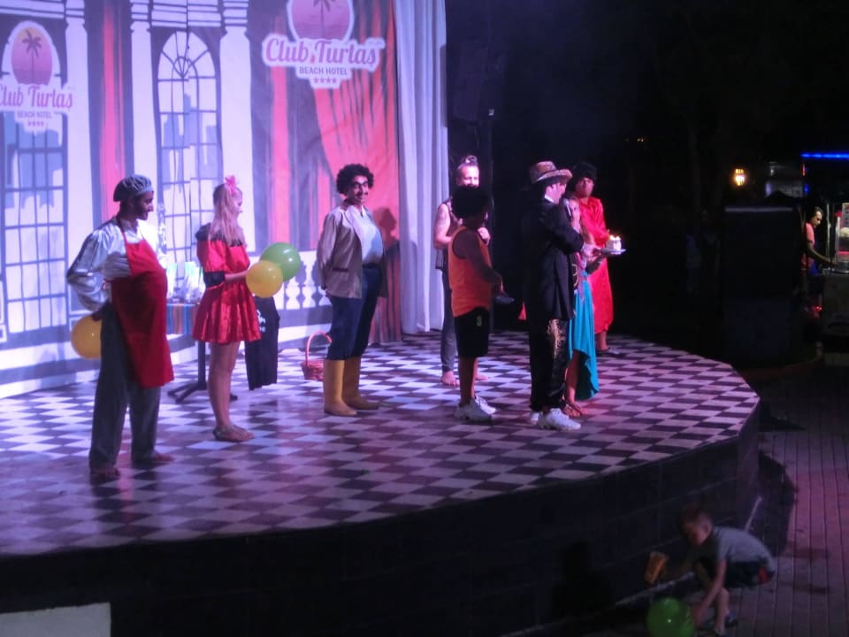 Abendshow Club Turtas Beach Hotel