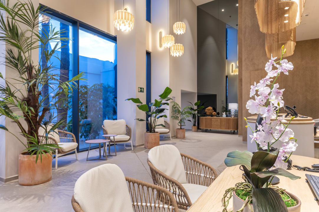 Lobby Port Hotel Alicante City & Beach