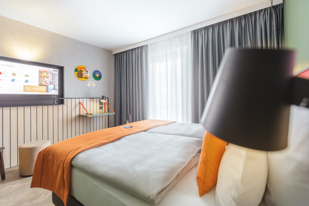 Zimmer Holiday Inn - the niu, Amity Potsdam