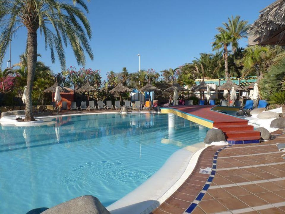 Poolanlage Corallium Beach by Lopesan Hotels - Adults only