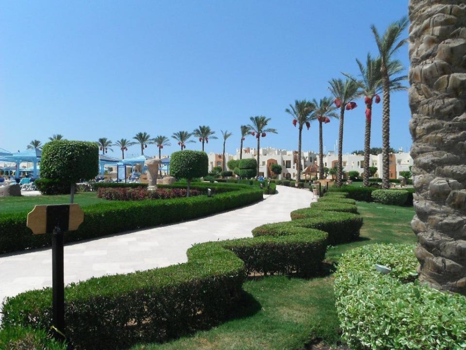 Palmenwege SUNRISE Royal Makadi Resort