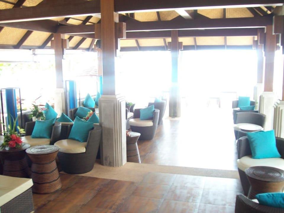 Restaurant mit Sitzgelegenheit The Fair House Beach Resort