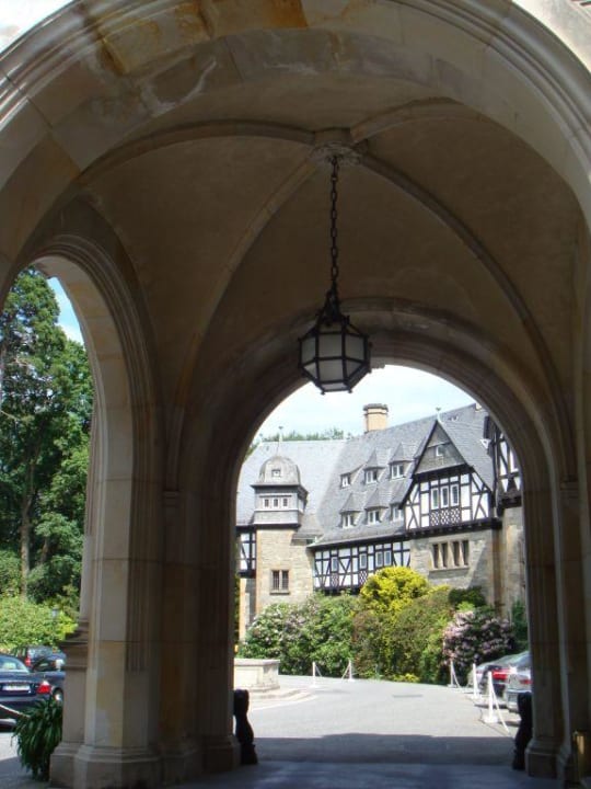 Eingang Schlosshotel Kronberg