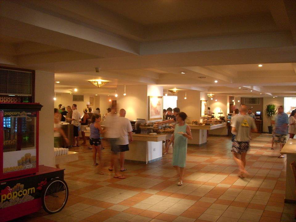 Main Restaurant Hotel Reef Oasis Palms