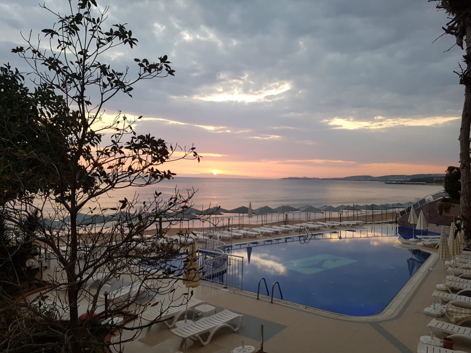 Pool Aska Hotel Just in Beach