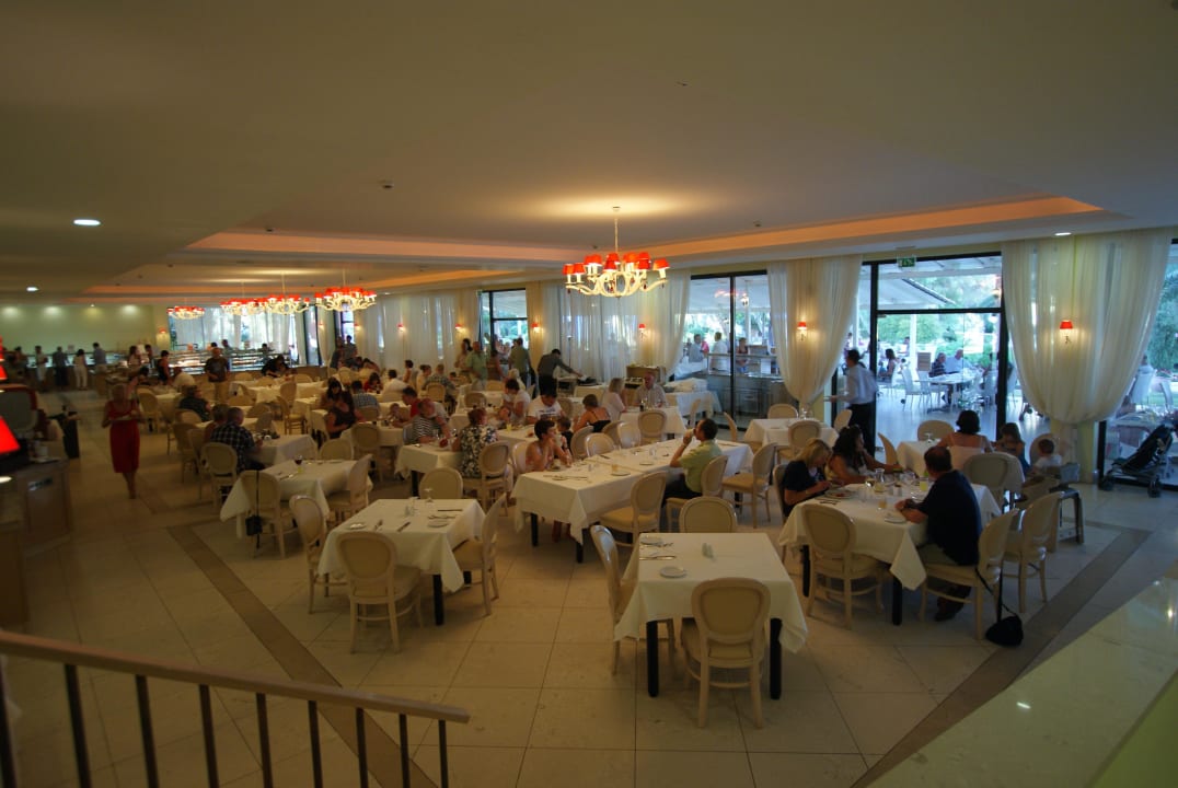 Restauracja glowna Domes Aulūs Zante, Autograph Collection