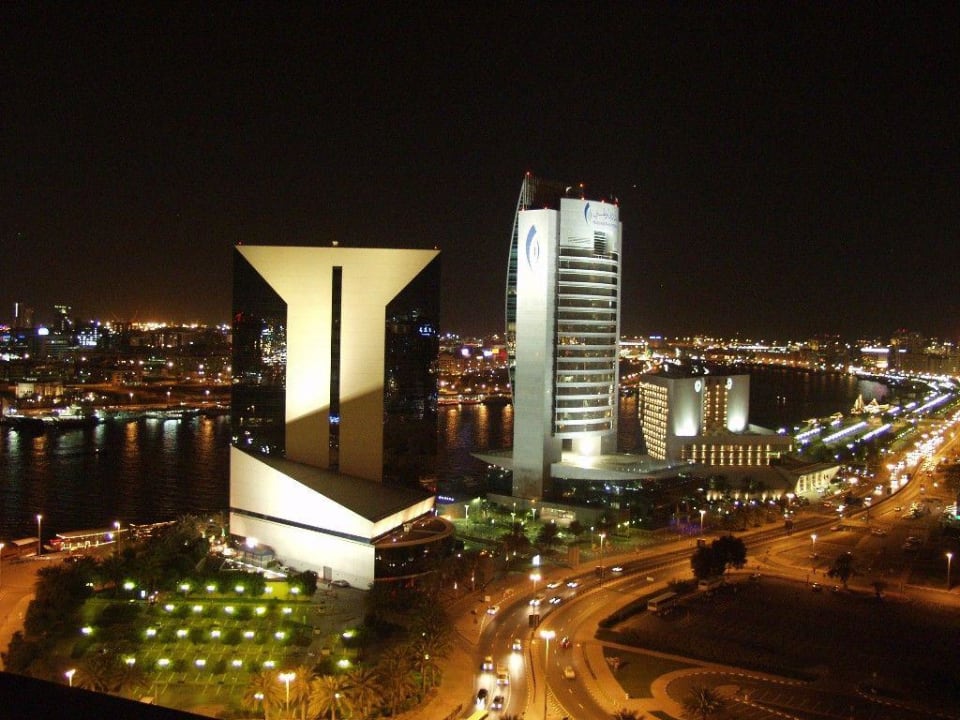 Hilton Dubai Creek Golden Sands Hotel Creek