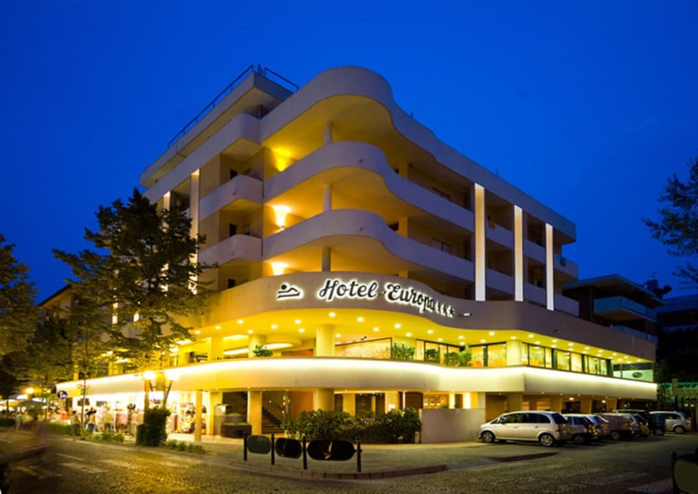 "Esterno di sera" Hotel Europa Bibione (Bibione) • HolidayCheck