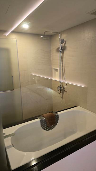 Zimmer Blackwoods Hotel Pattaya