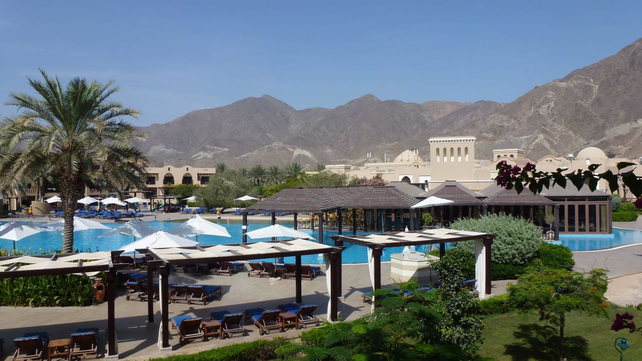 Zimmer mit Poolblick Miramar Al Aqah Beach Resort