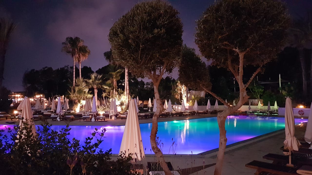Pool Hotel Grecian Sands