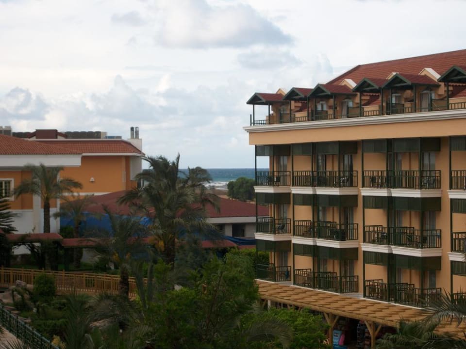 Blick zum Meer von Block 3 3.Stock Crystal Paraiso Aqua Collection