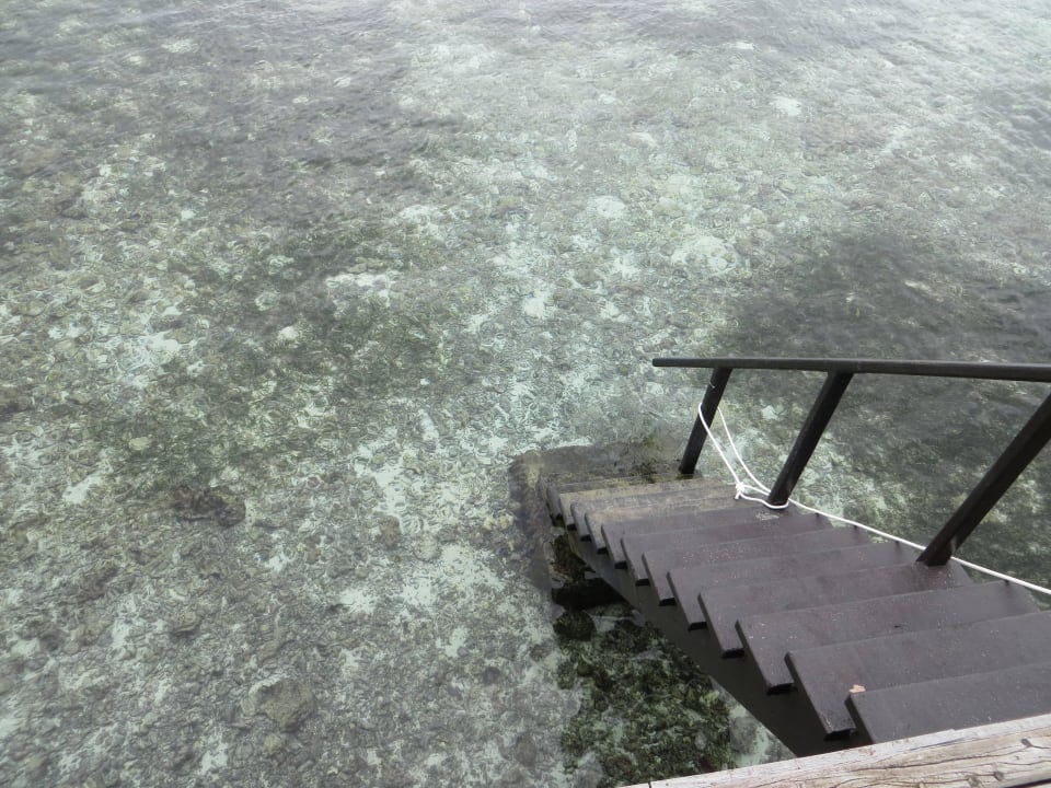 Die Treppe zum Traumhaften Meer Adaaran Select Hudhuran Fushi - Premium All Inclusive