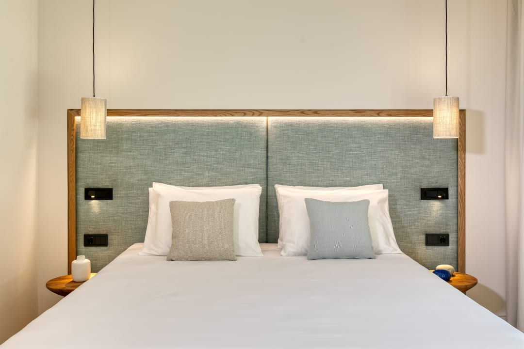 Zimmer Vathi Cove Luxury Resort & Spa