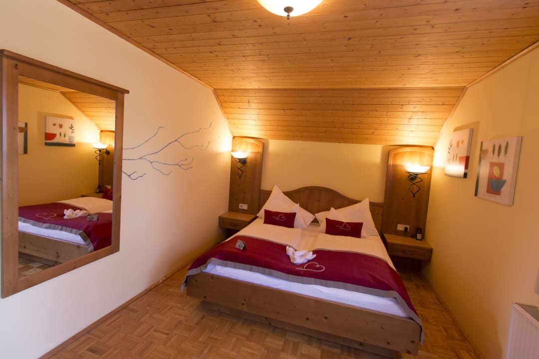 Zimmer ALMGUT Mountain Wellness Hotel