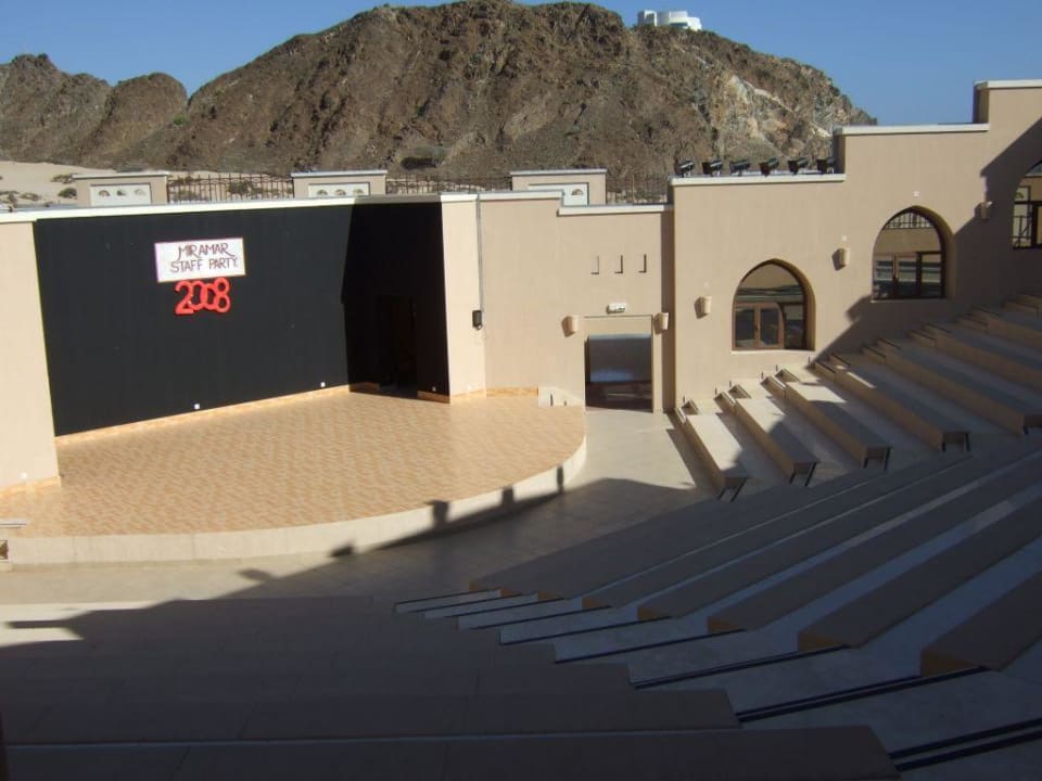 Theater Miramar Al Aqah Beach Resort