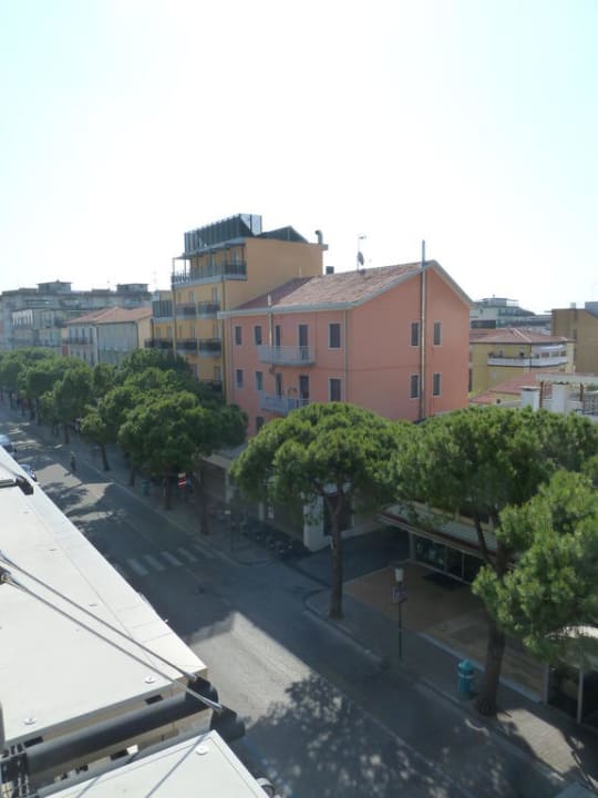 Blick vom Zimmer Eden Hotel