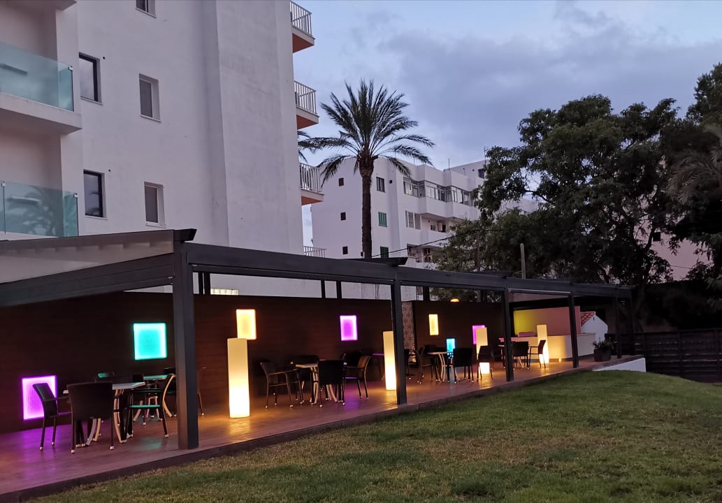 Gartenanlage Hotel Luxor