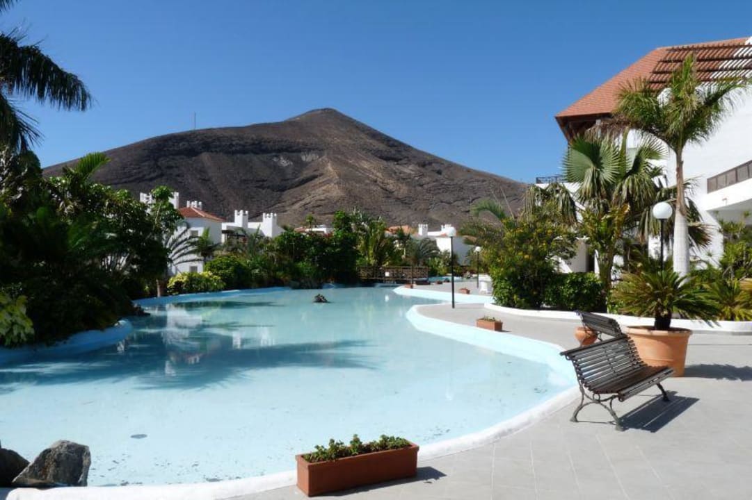 Mit mega Berg im Hintergrund Fuerteventura Princess