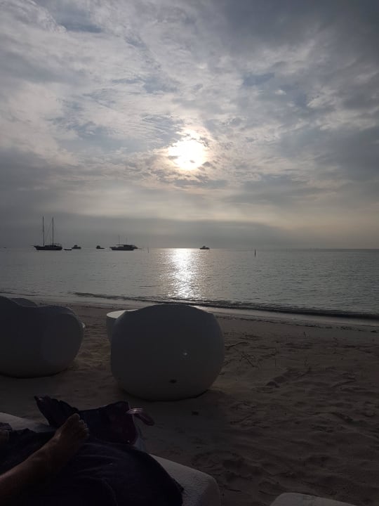 Am Abend Meeru Maldives Resort Island