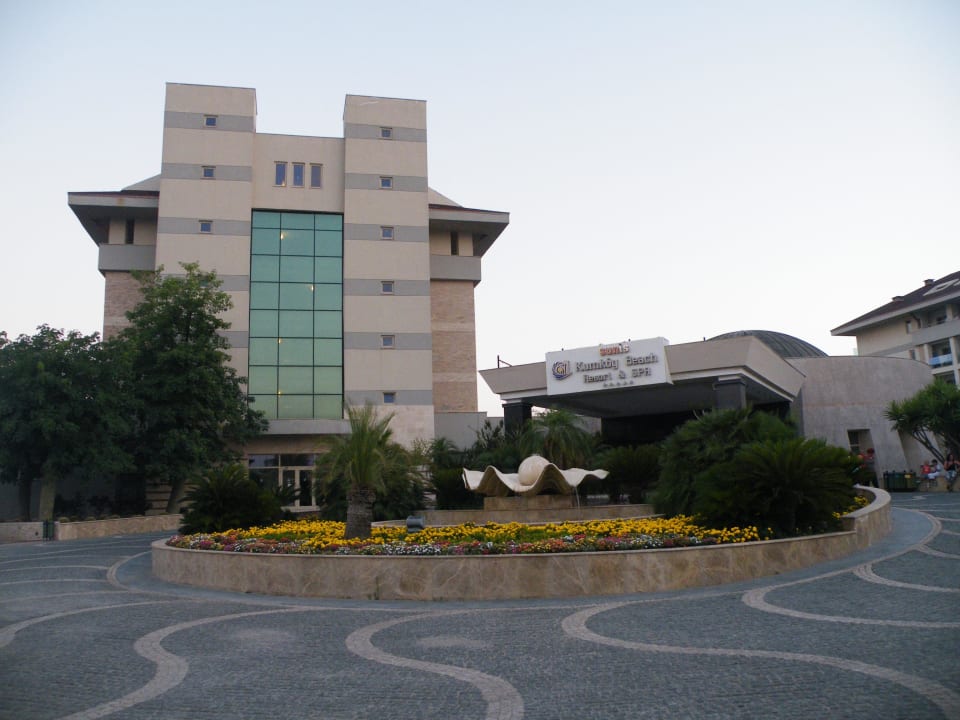 Hoteleinfahrt Sunis Kumköy Beach Resort Hotel & Spa
