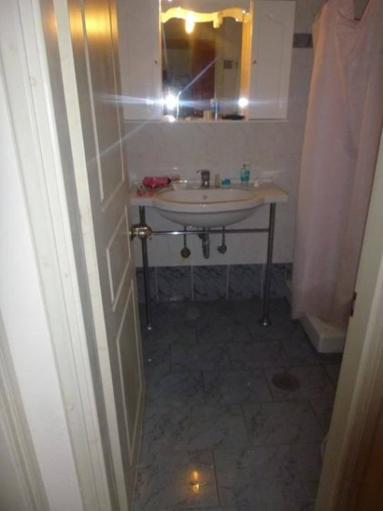 Bad Hotel & Apartments Liapades Beach