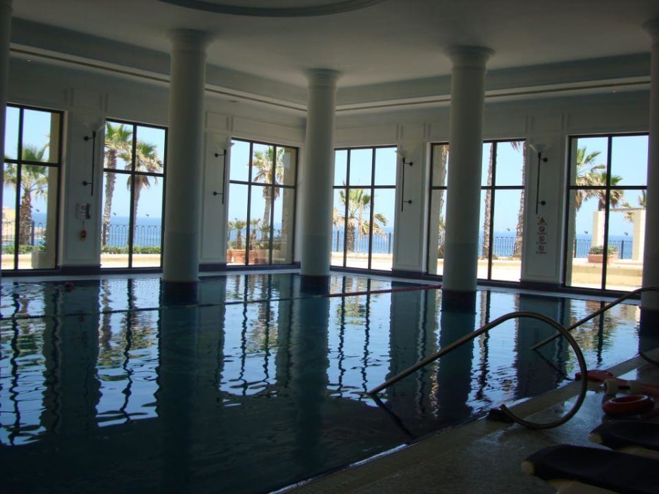 Hallenbad Hilton Malta