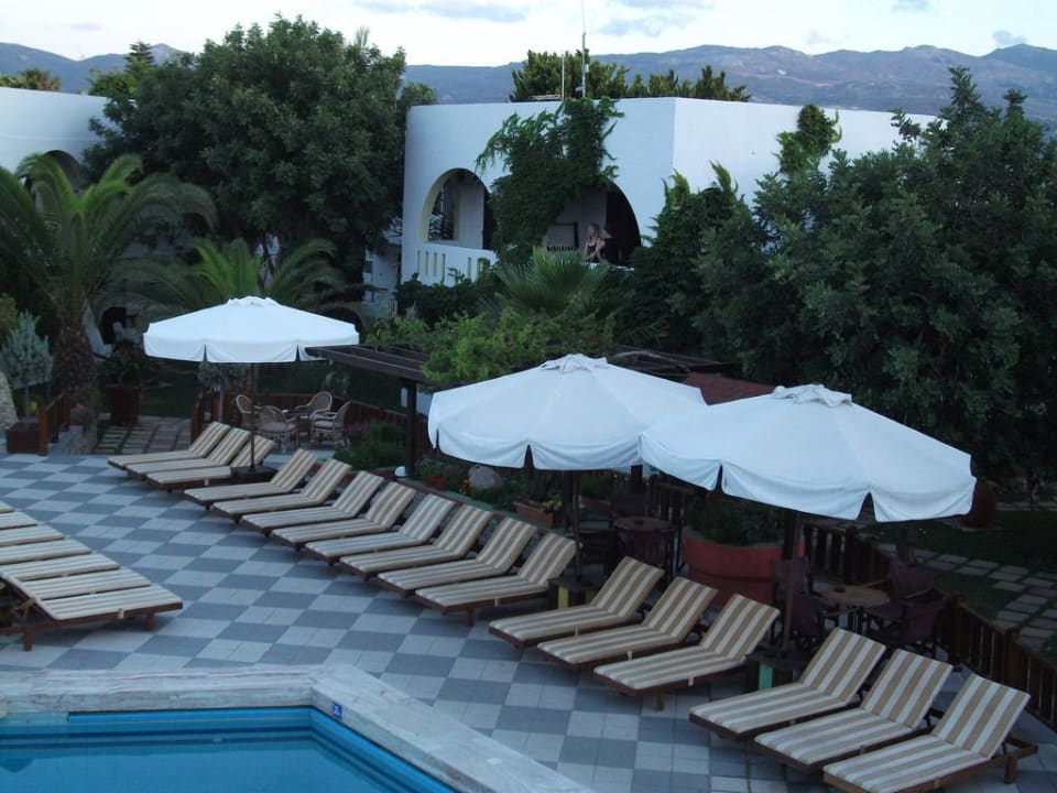 In Reih und Glied Gaia Garden Hotel