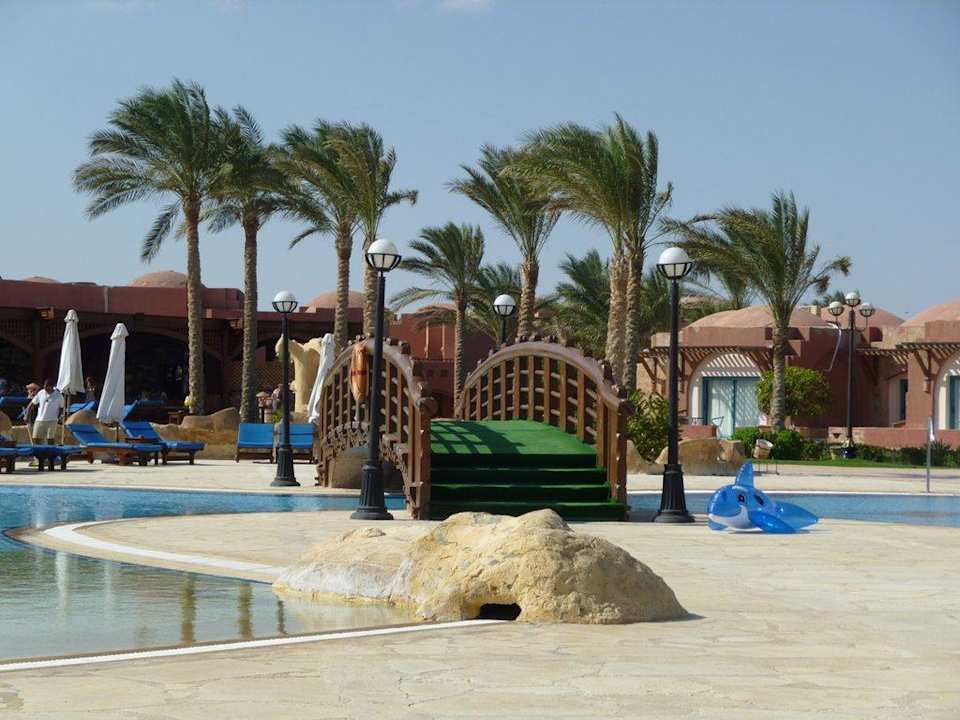 Бассейн Swisstouch Oriental Resort Marsa Alam