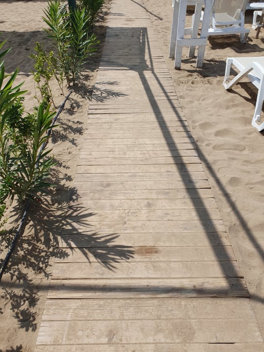 Strand Side Story Resort & Spa