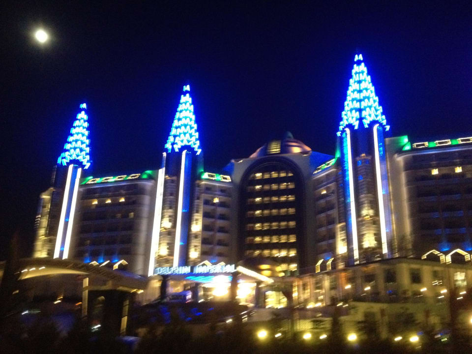 Imperial bei Nacht Hotel Delphin Imperial