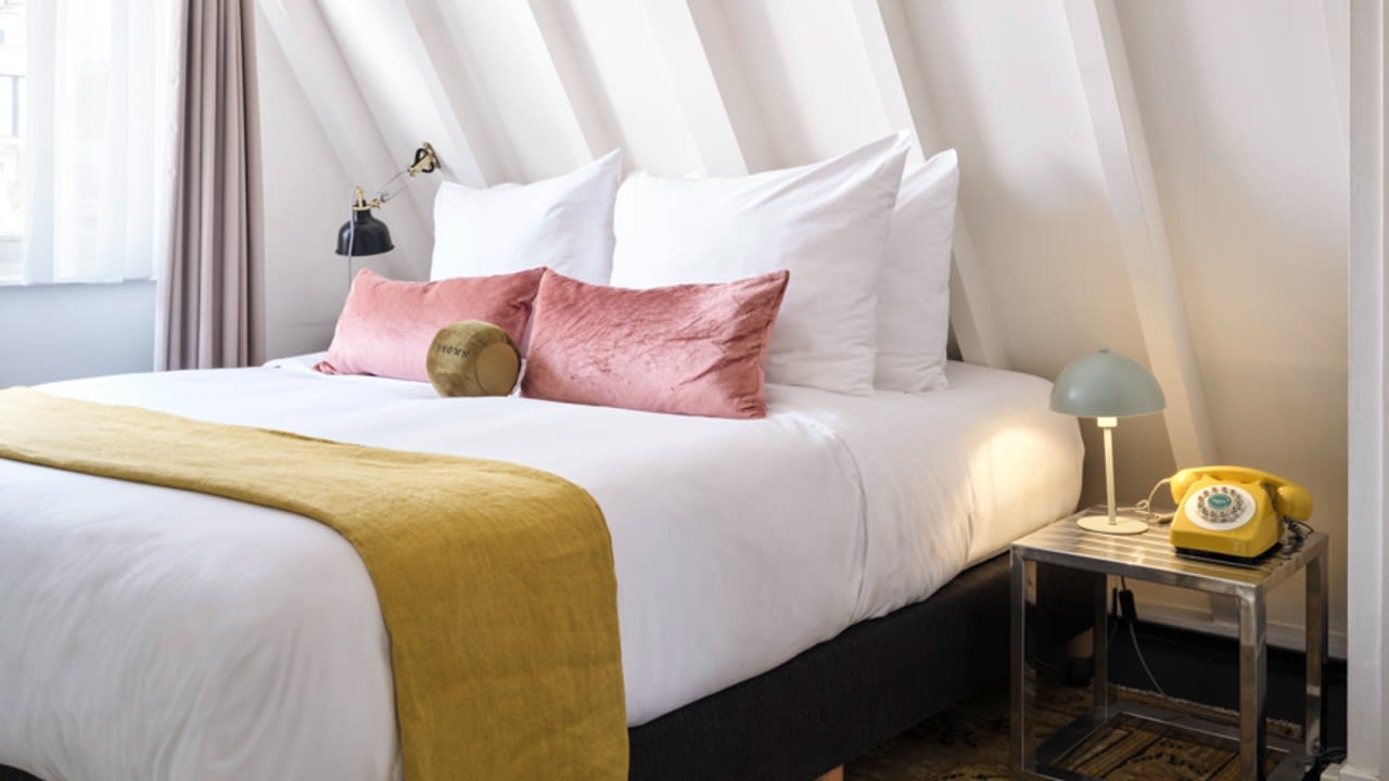 Zimmer Max Brown Hotel Canal District, part of Sircle Collection