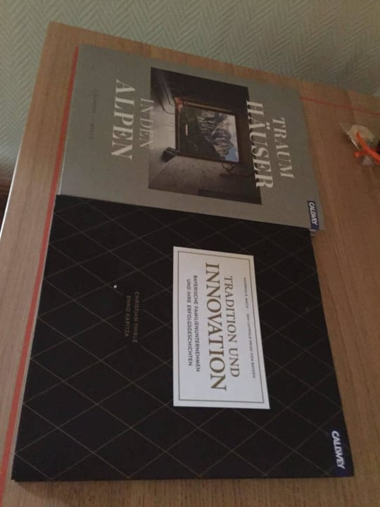 Bücher im Zimmer Spa & Resort Bachmair Weissach