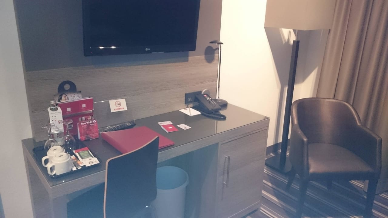 Schreibtisch Leonardo Hotel Nürnberg