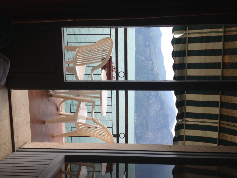 Aussicht vom Zimmer auf den Balkon Hotel Nettuno