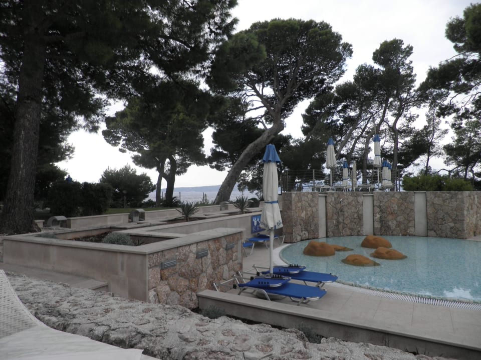 Blickrichtung Meer beim Frühstück Bluesun Hotel Soline