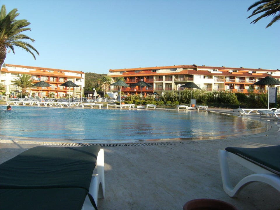 Pool und Wohnblöcke Ephesia Holiday Beach Club