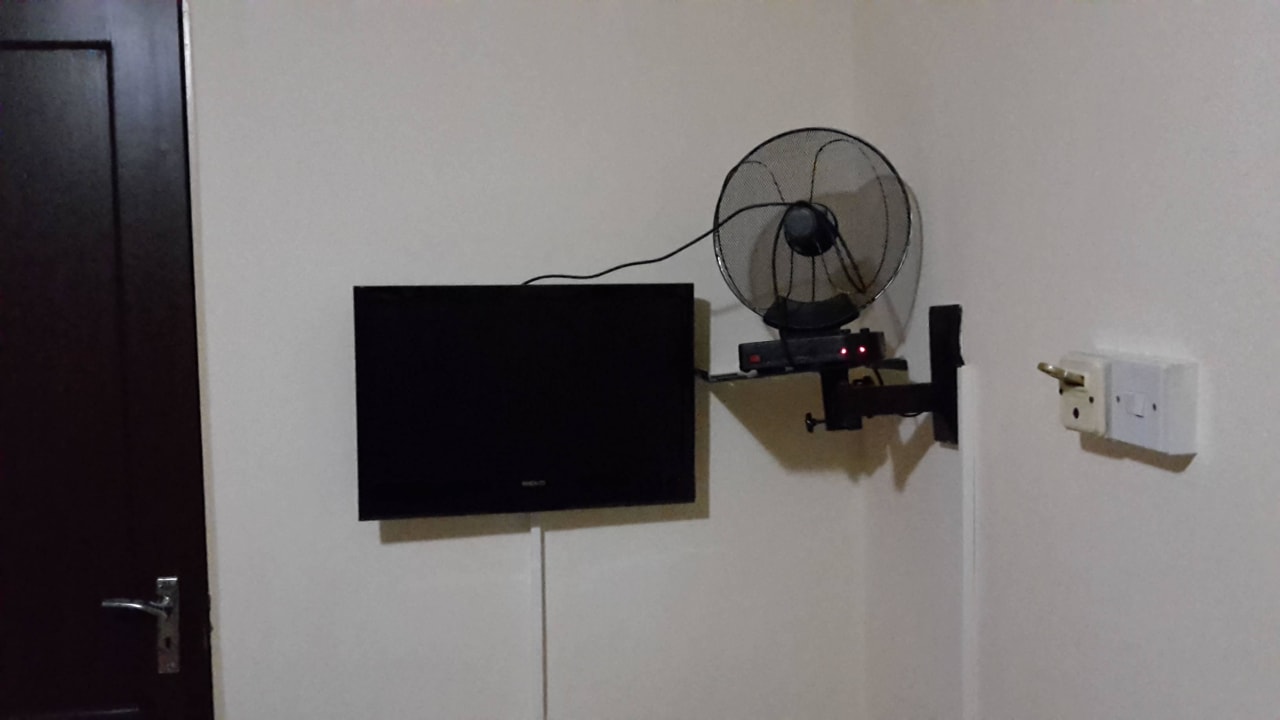 SAT-TV mit Zimmerantenne ?!  Riverside Garden Resort