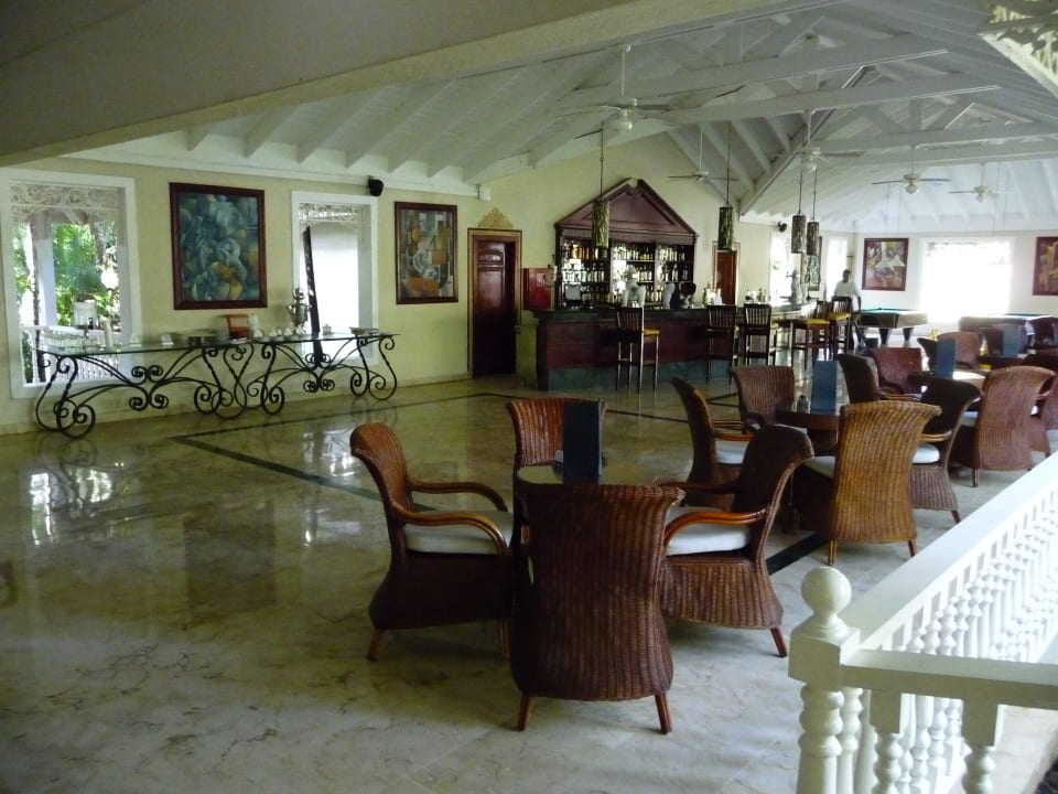 Die Bar am Morgen Bahia Principe Grand El Portillo