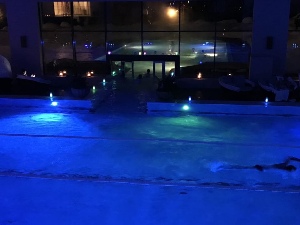 Pool Interalpen-Hotel Tyrol