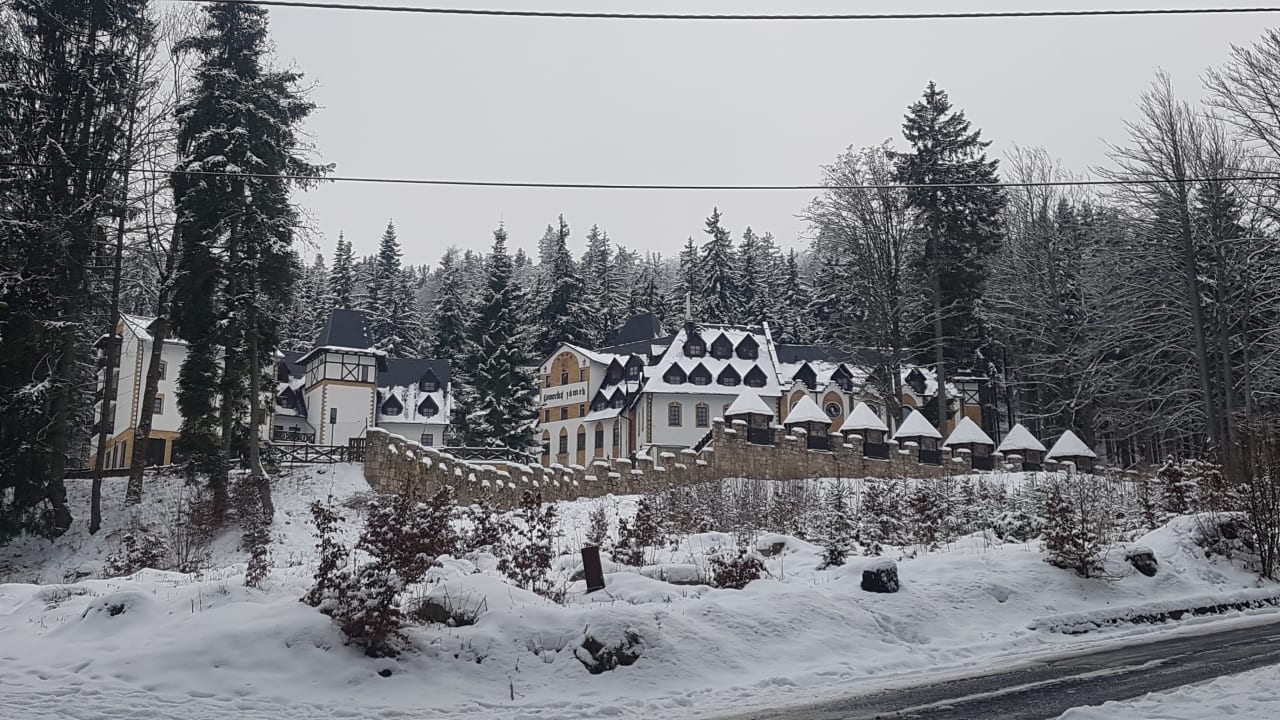 Außenansicht Spa Hotel Zámek Lužec